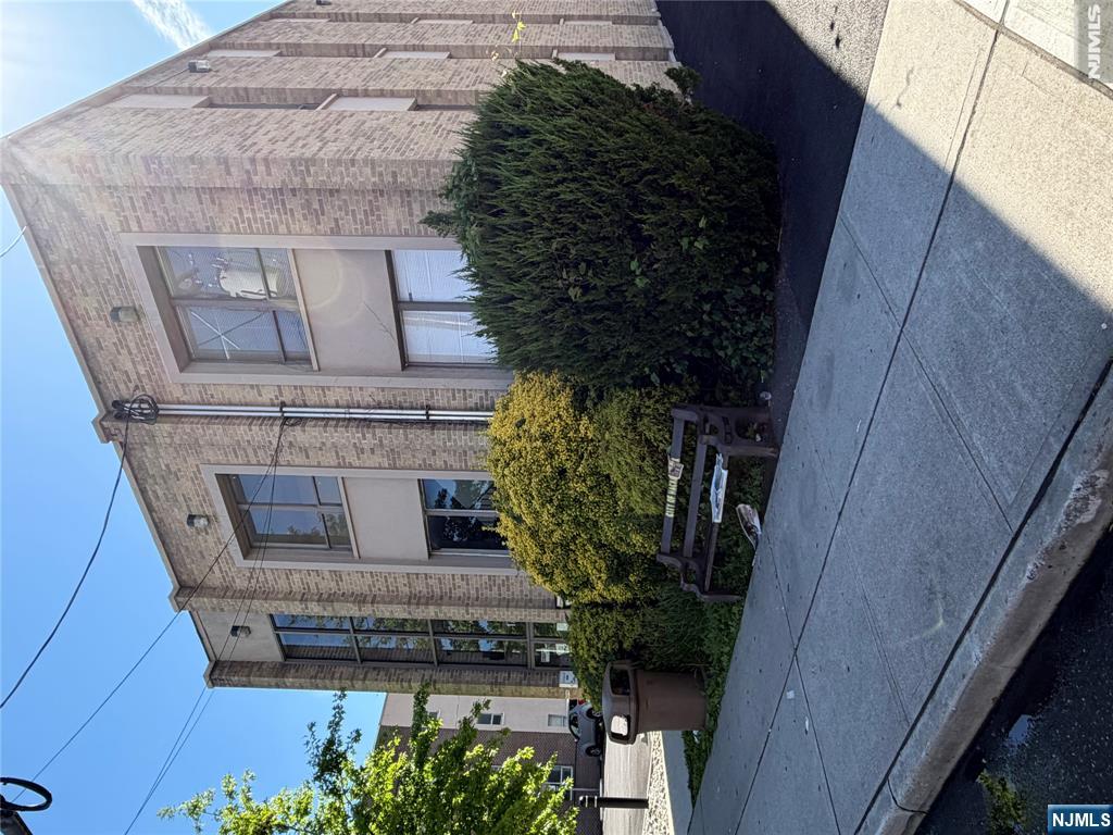 170 State Street - Photo 3