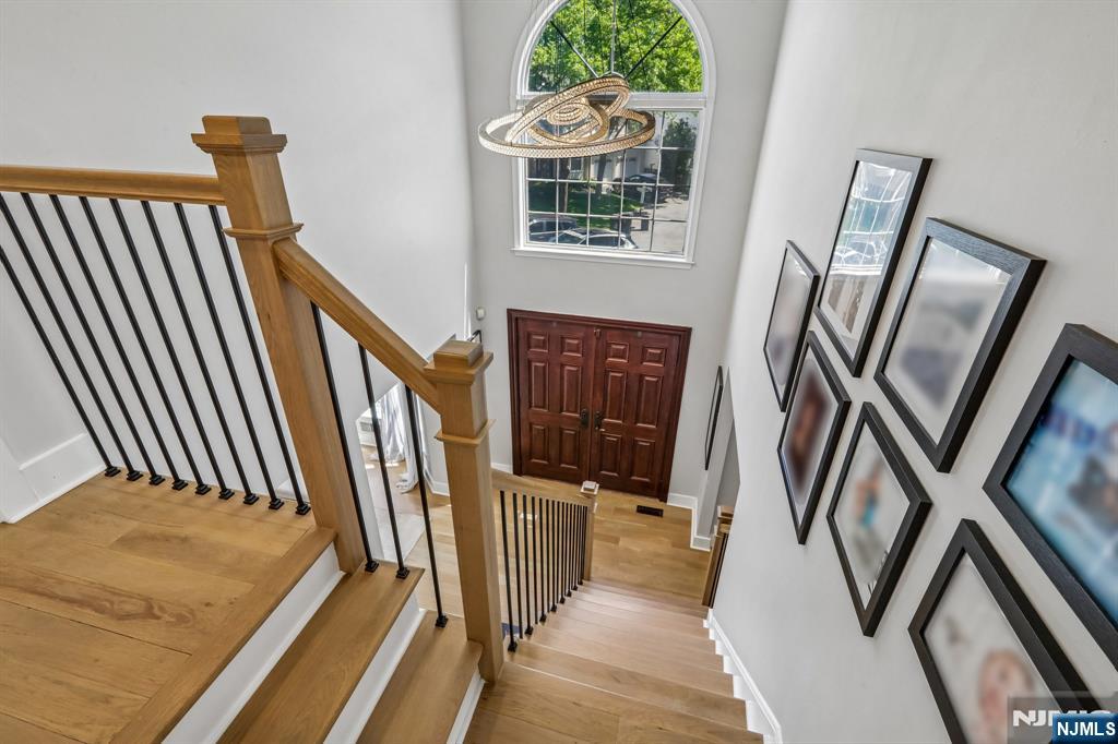 745 Gettysburg Place, Paramus, NJ 07652 Listing Photo  5