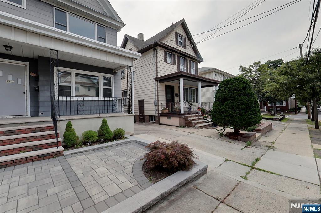 262 Main Street - Photo 2