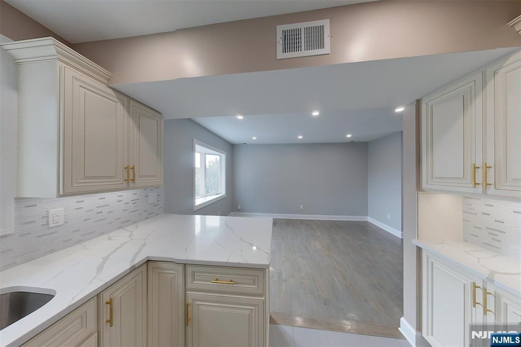 262 Main Street - Photo 5