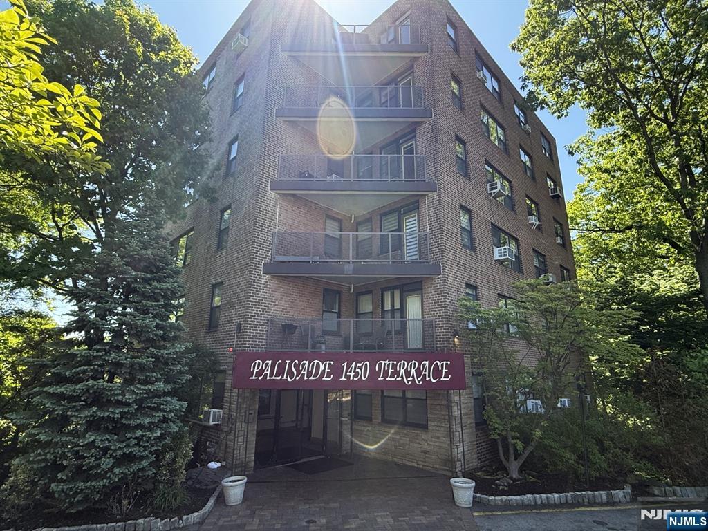1450 Palisade, #6E, Fort Lee, NJ 07024 Listing Photo  6