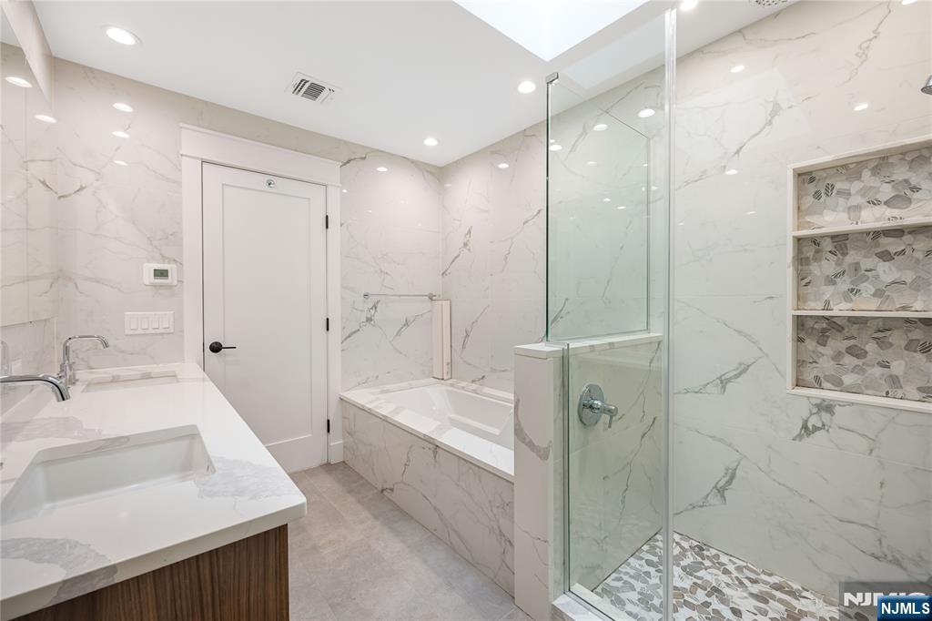 471 1st Street, #A, Palisades Park, NJ 07650 Listing Photo  30