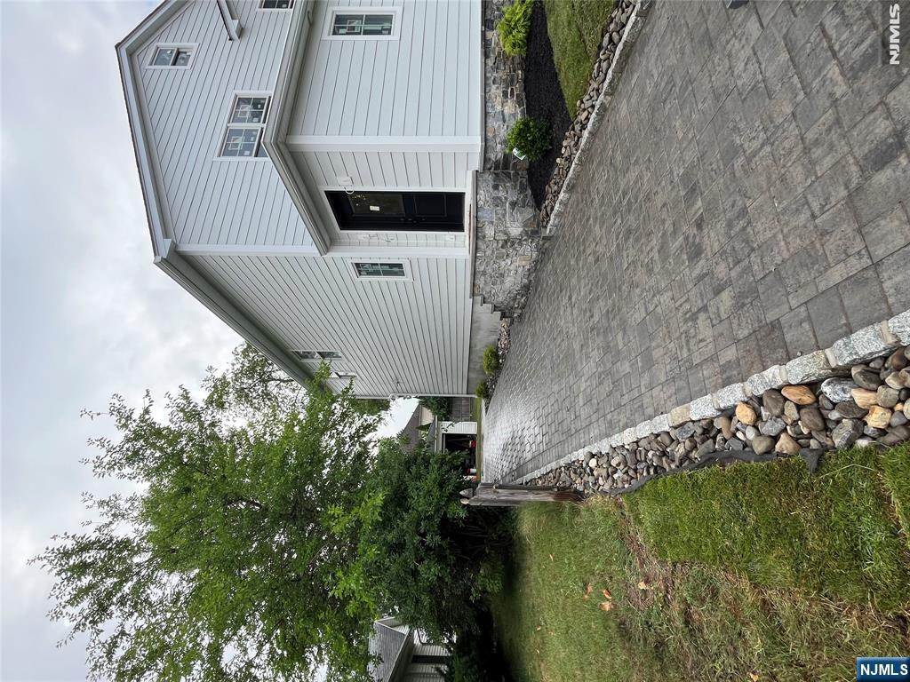 36 Albert Avenue - Photo 1