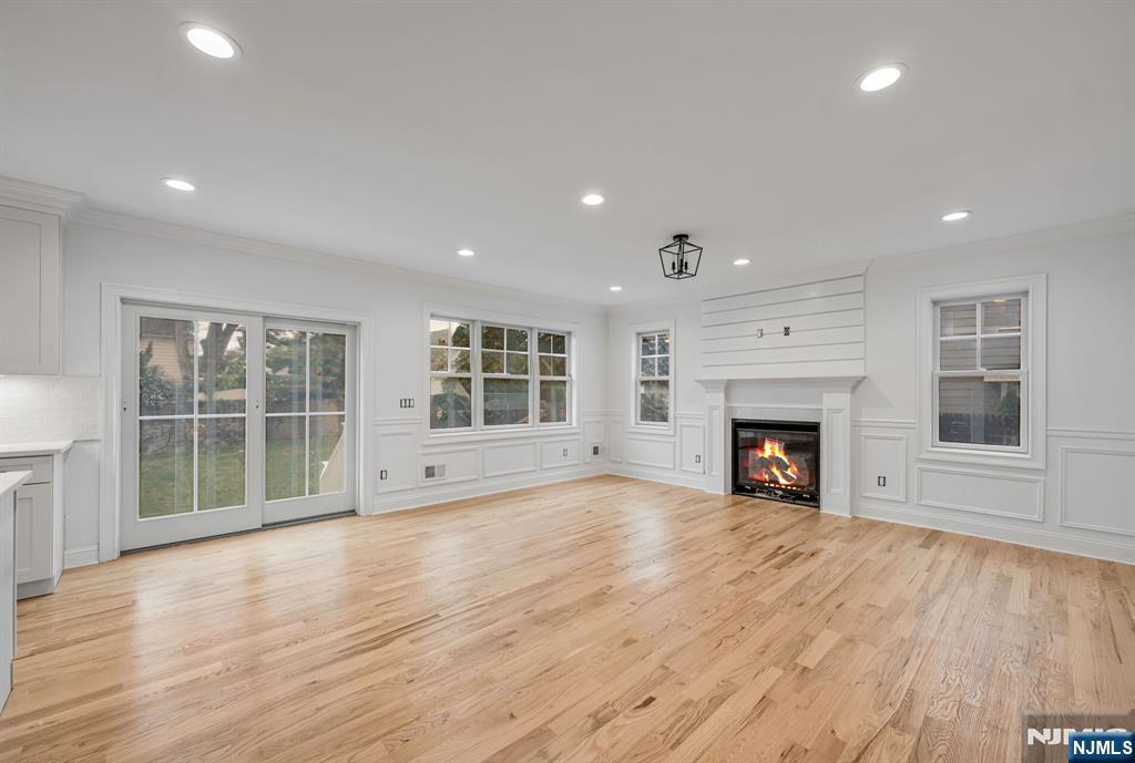 36 Albert Avenue — photo 18