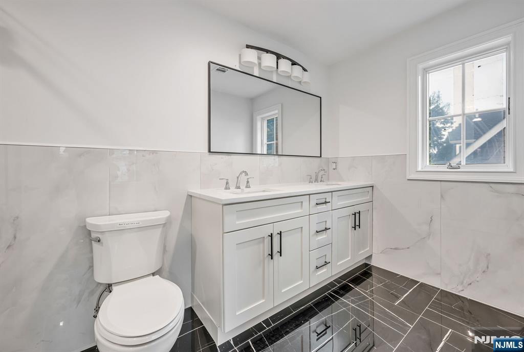 36 Albert Avenue — photo 27