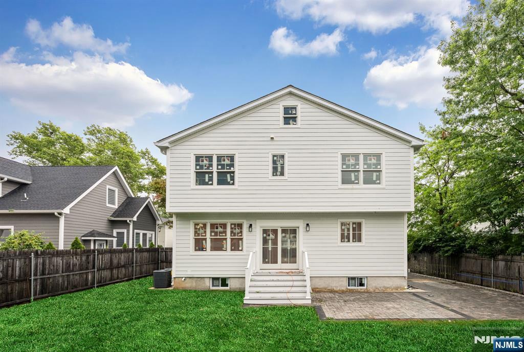 36 Albert Avenue — photo 36