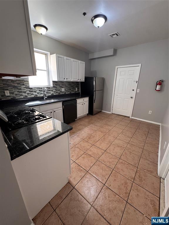 117 12th Street 2 - Photo 3