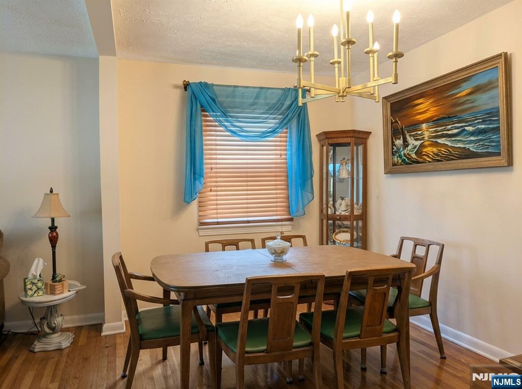 1255 Tuxedo Square - Photo 5
