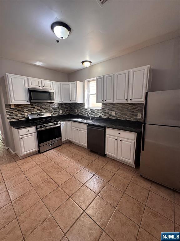 117 12th Street 3 - Photo 2