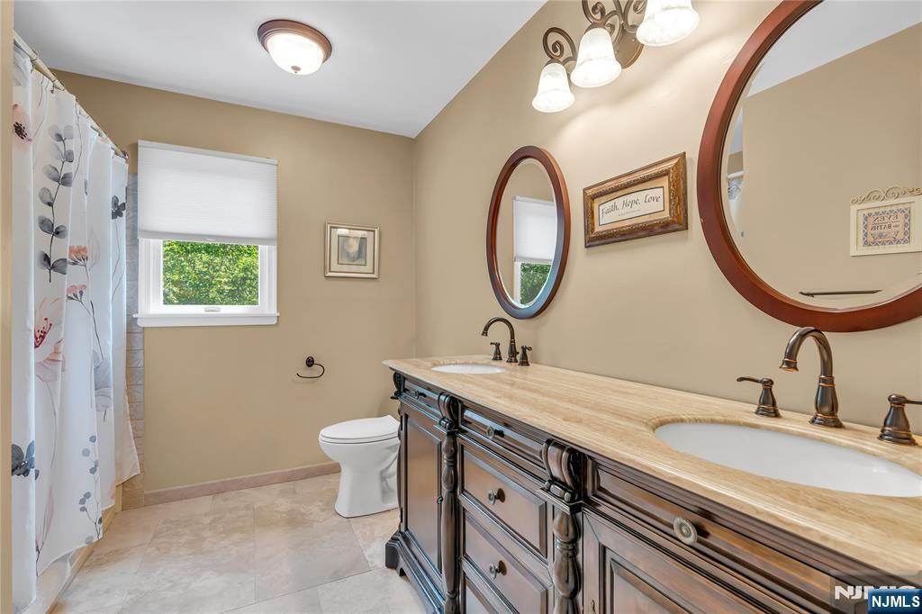 Property View 34