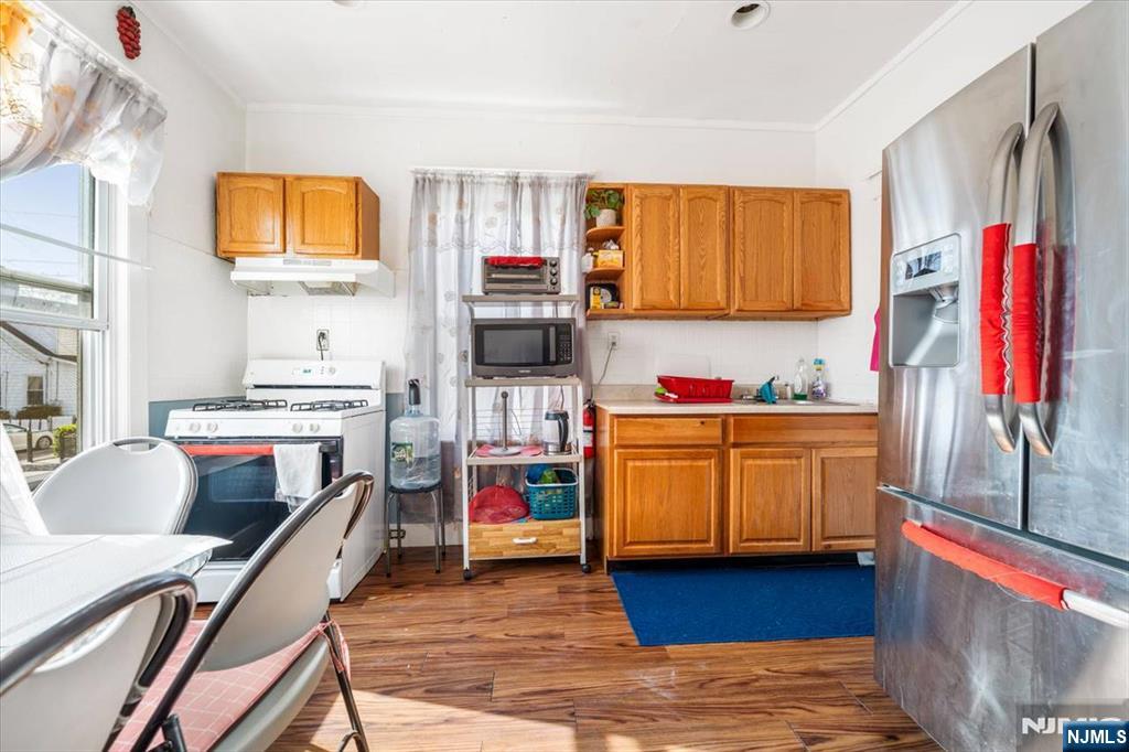 217 Lily Street - Photo 3