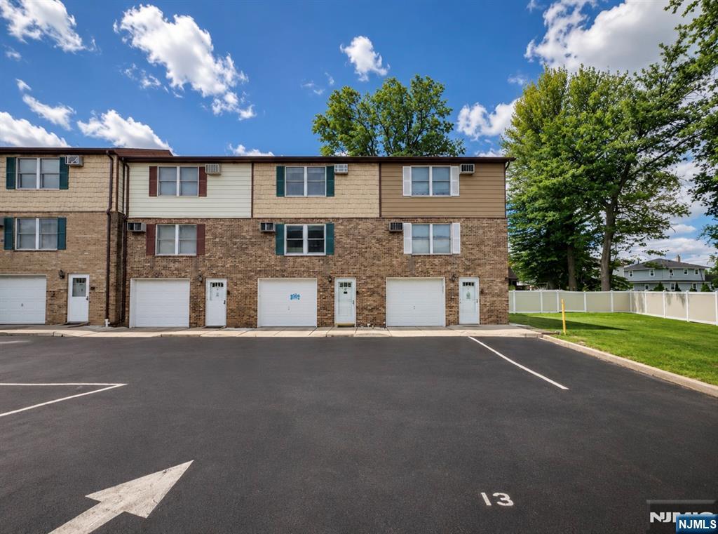 453 Liberty Street 12 - Photo 1