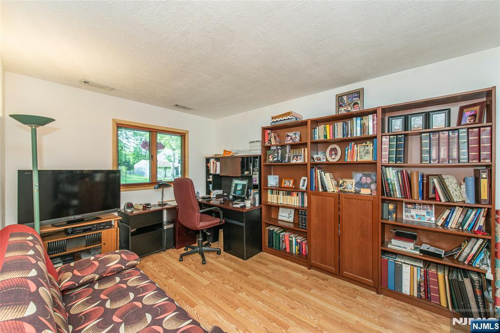 12 Abbott Road