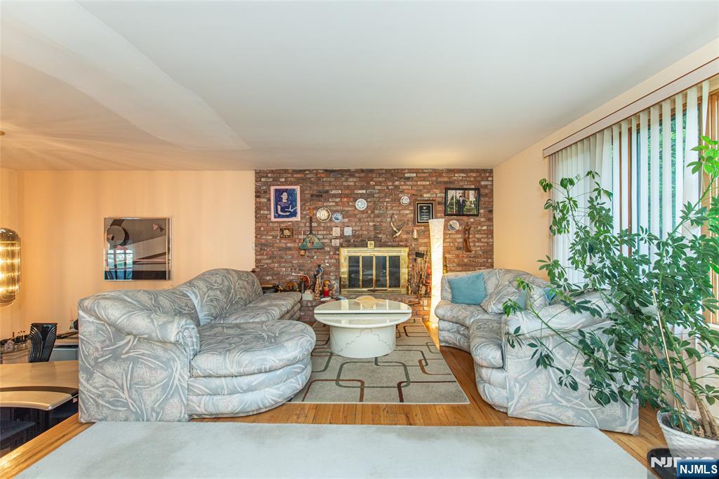 12 Abbott Road