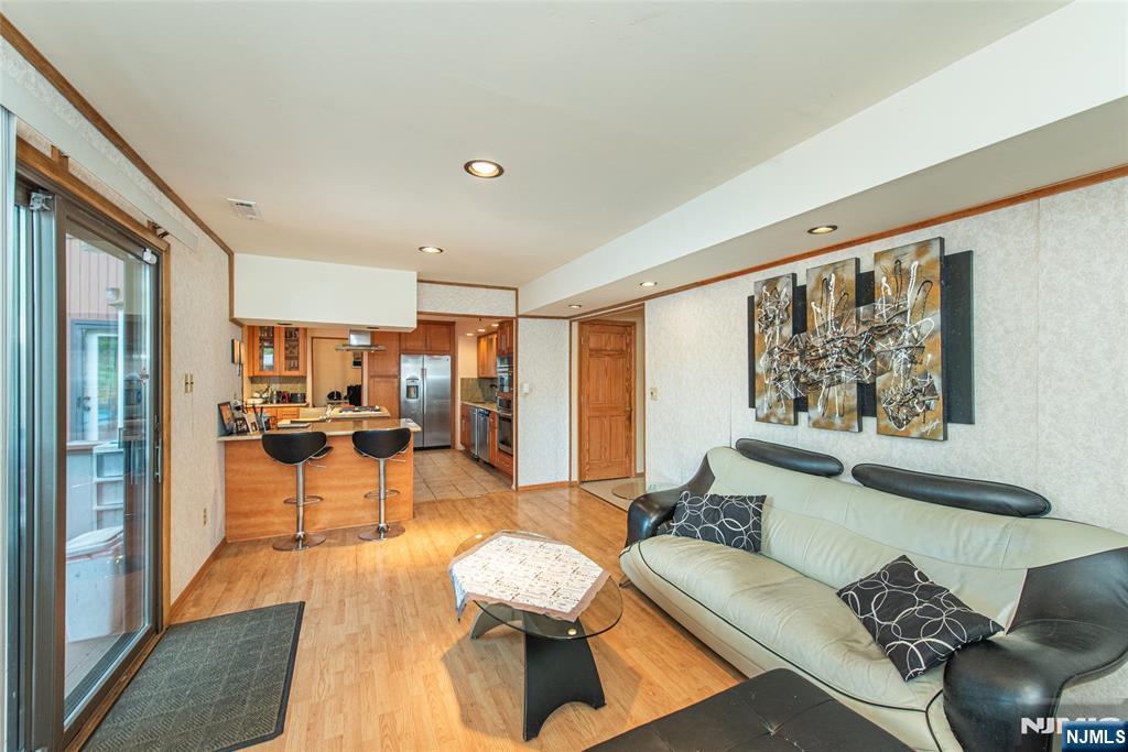 12 Abbott Road