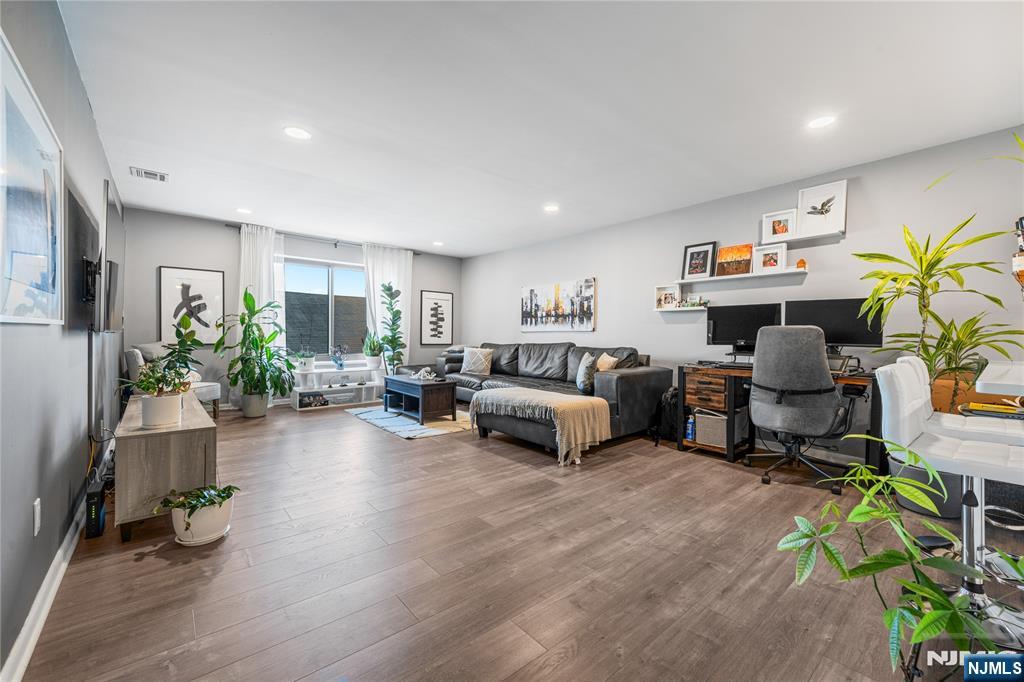 7430 Kennedy Boulevard 304 - Photo 1