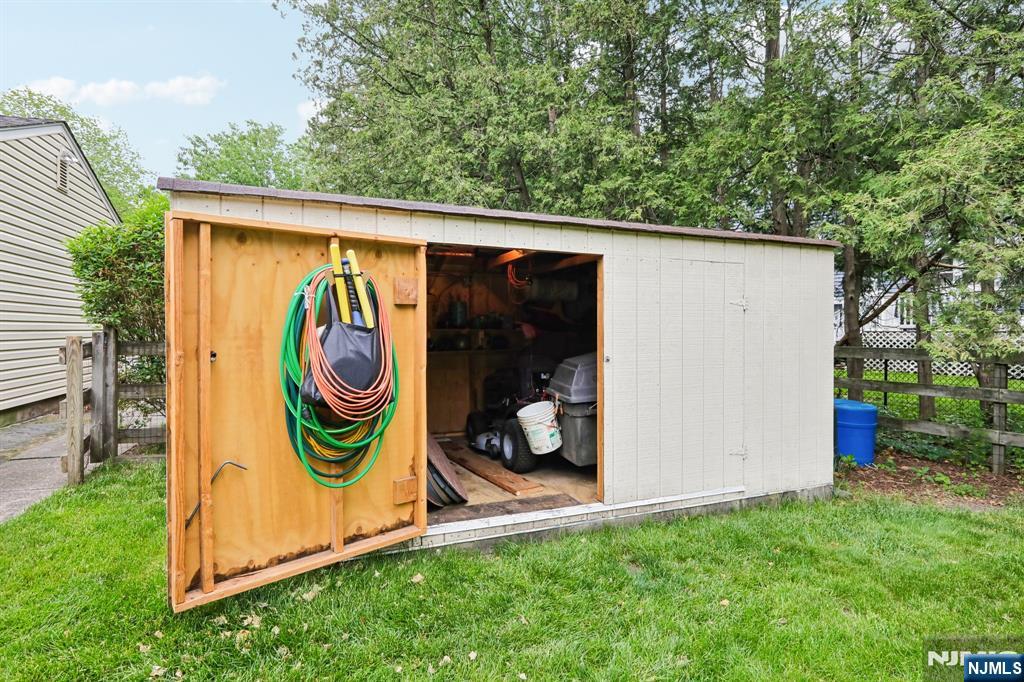 123 Midwood Road — photo 35