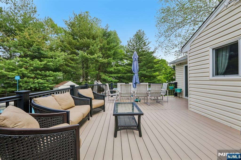 123 Midwood Road — photo 44