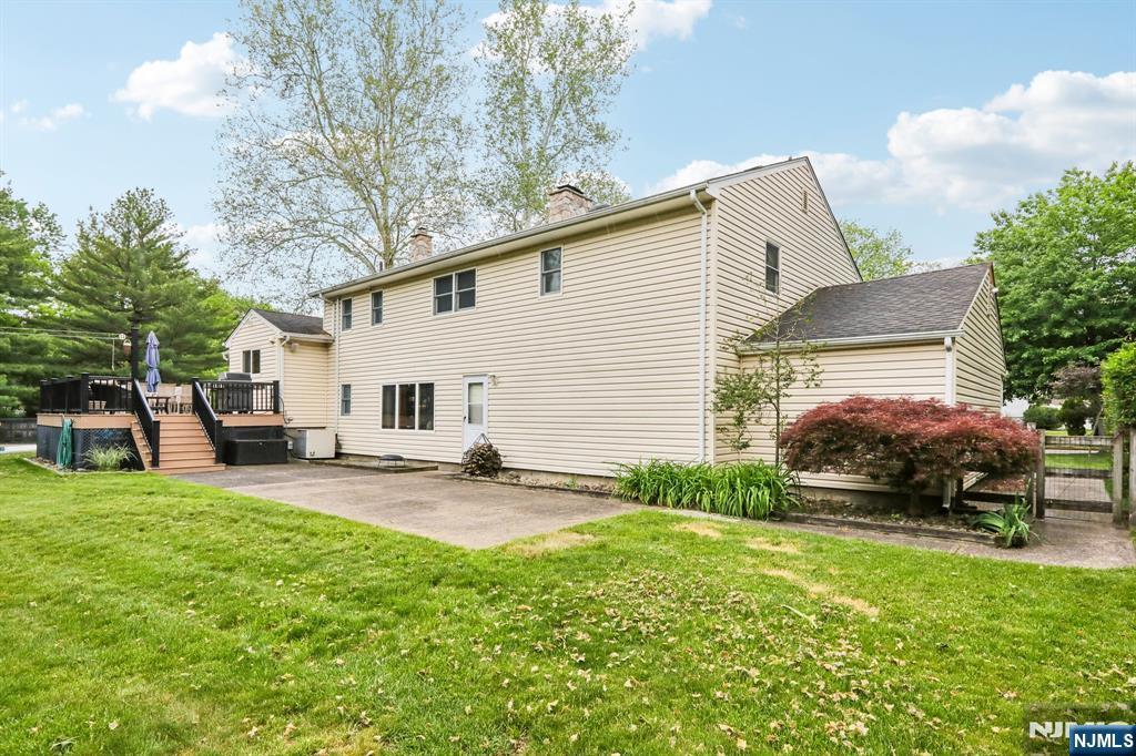 123 Midwood Road — photo 45
