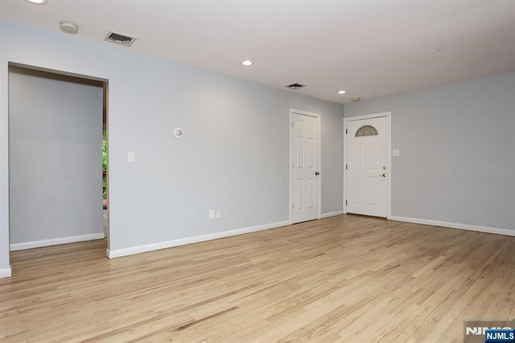 22 Mountain Avenue, Westwood, NJ 07675 Listing Photo  6