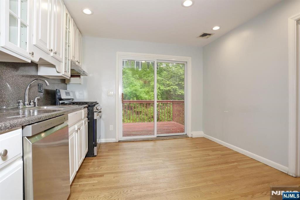 22 Mountain Avenue, Westwood, NJ 07675 Listing Photo  7
