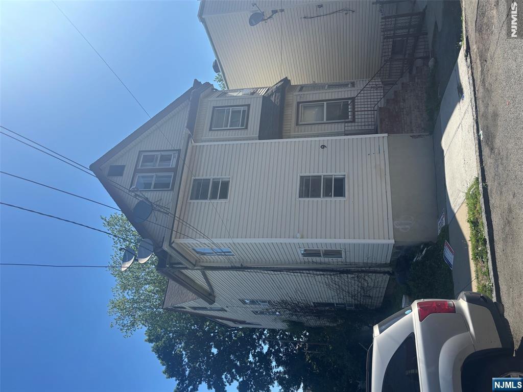 9 Courtland Street - Photo 3