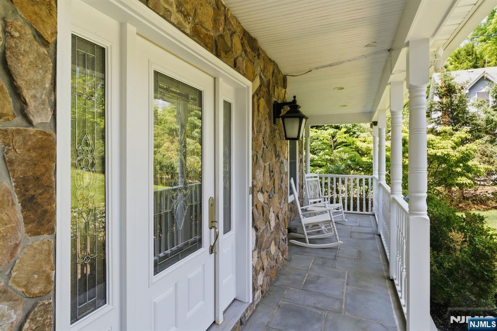 42 Spring Valley Road - Photo 3