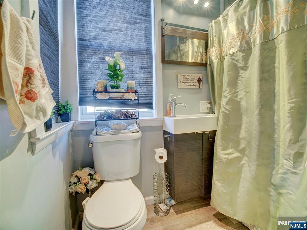 40 Bruen Avenue, Irvington, NJ 07111 Listing Photo  6