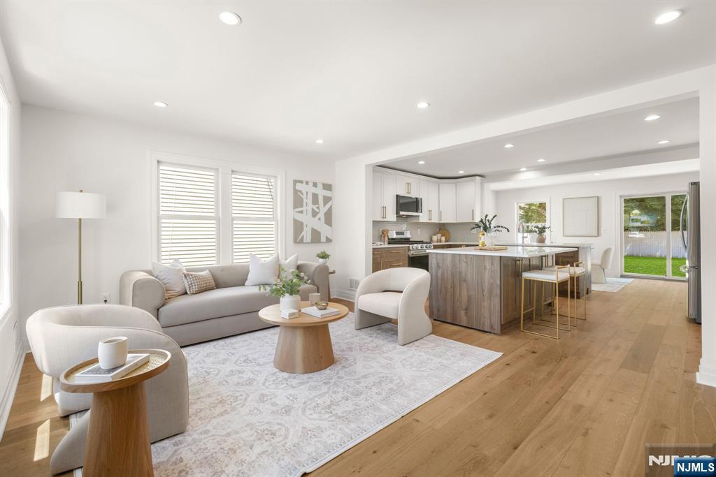 34 Parkway - Photo 2