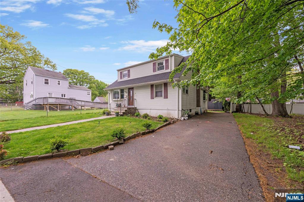 73 Davis Drive - Photo 2