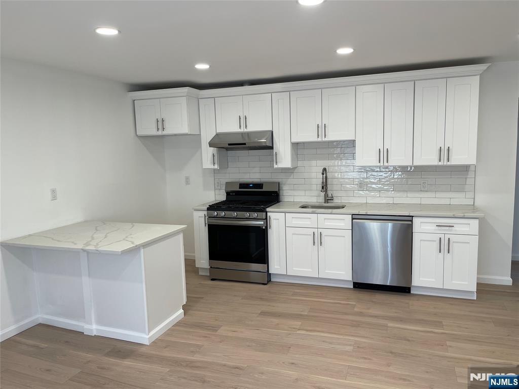 <p>Listings That Reflect Our Standards</p>