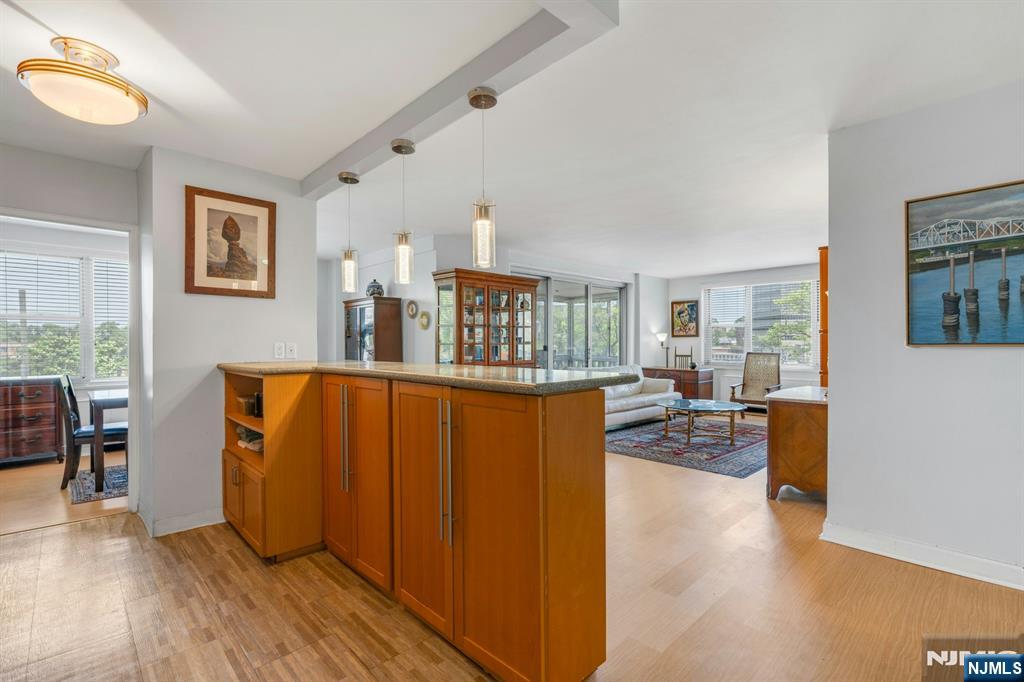 2100 Linwood Avenue 3S - Photo 1