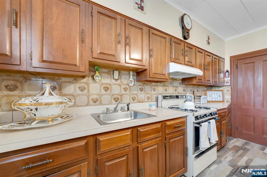 999 25th Street - Photo 4