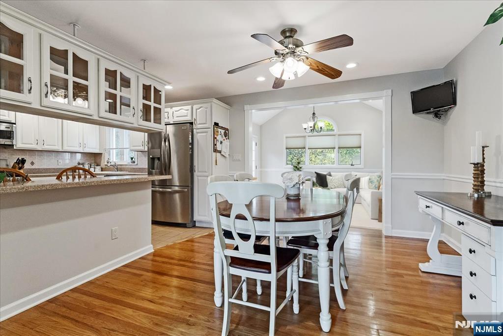 54 Lenhome Drive - Photo 3