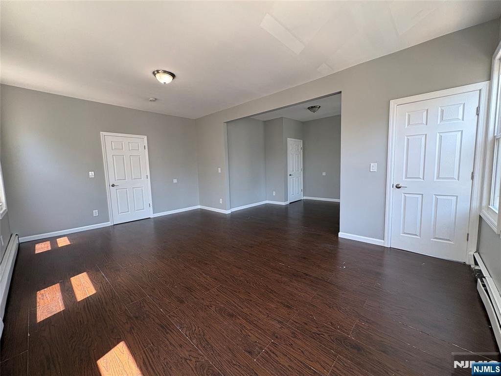 119-121 End Avenue 2 - Photo 2