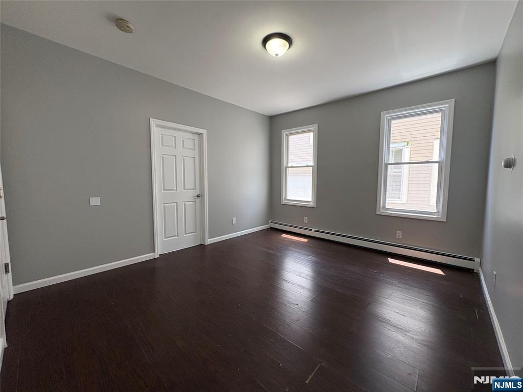 119-121 End Avenue 2 - Photo 4