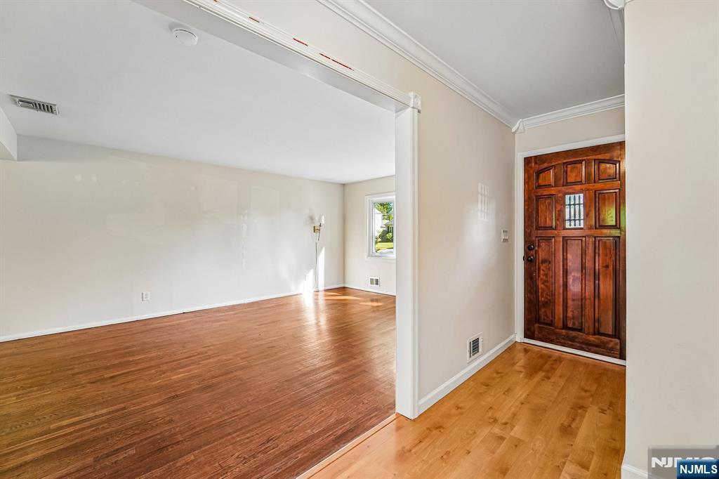 Homes for sale in Paramus, NJ | 158 Morningside Rd, Paramus, NJ 07652 | MLS# 26018709
