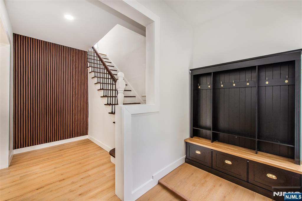245 Elm Avenue - Photo 4