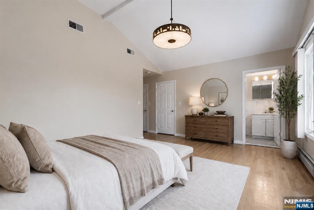 253 Warren Avenue — photo 10