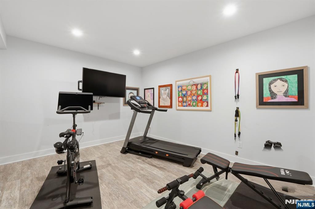 95 Mezzine Drive — photo 38