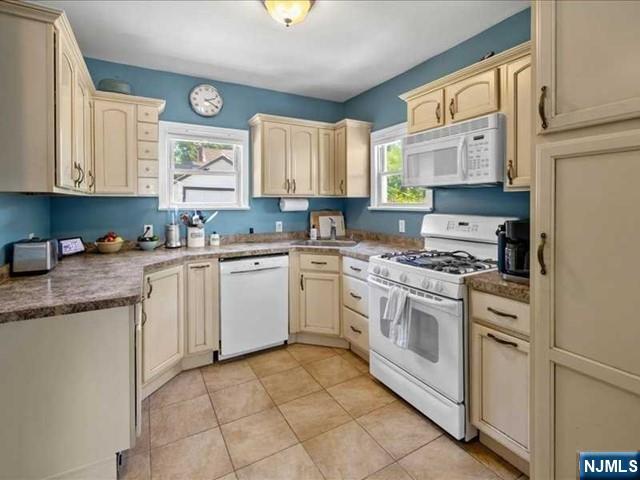 146 Kensington Avenue - Photo 12