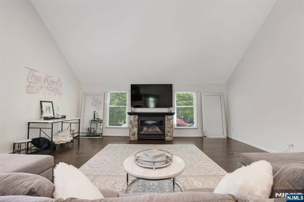 6 Kristen Court — photo 18