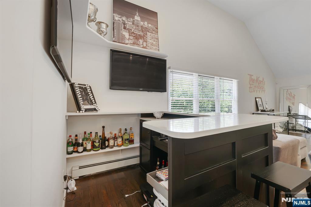 6 Kristen Court — photo 20