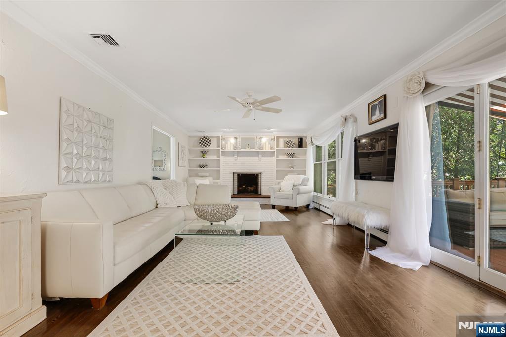 6 Kristen Court — photo 10