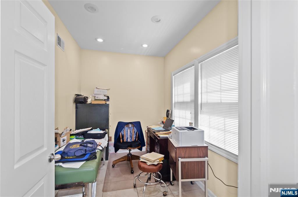 431 Washington Avenue — photo 13