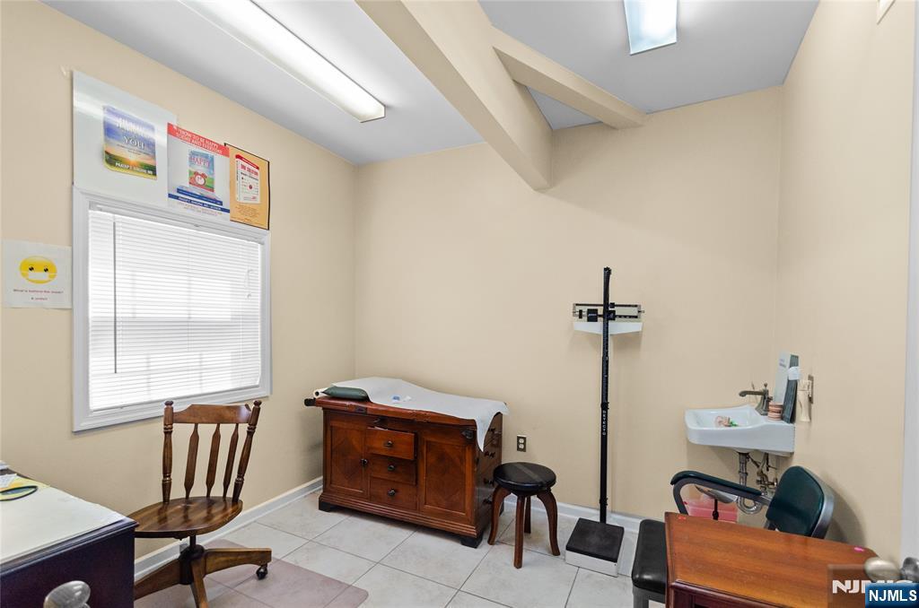 431 Washington Avenue — photo 17