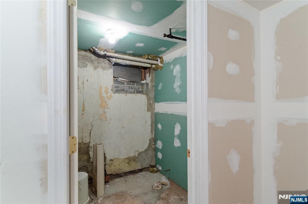 431 Washington Avenue — photo 43
