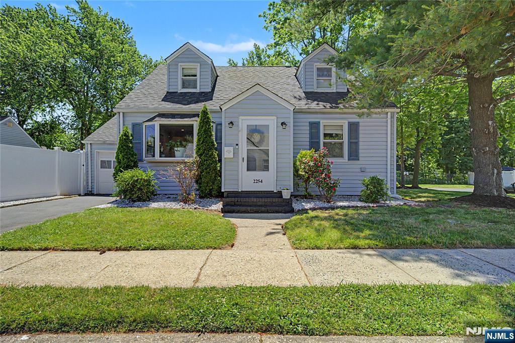 3rd image of 2254 Halsey St, Union, NJ 07083 | MLS# 26018736