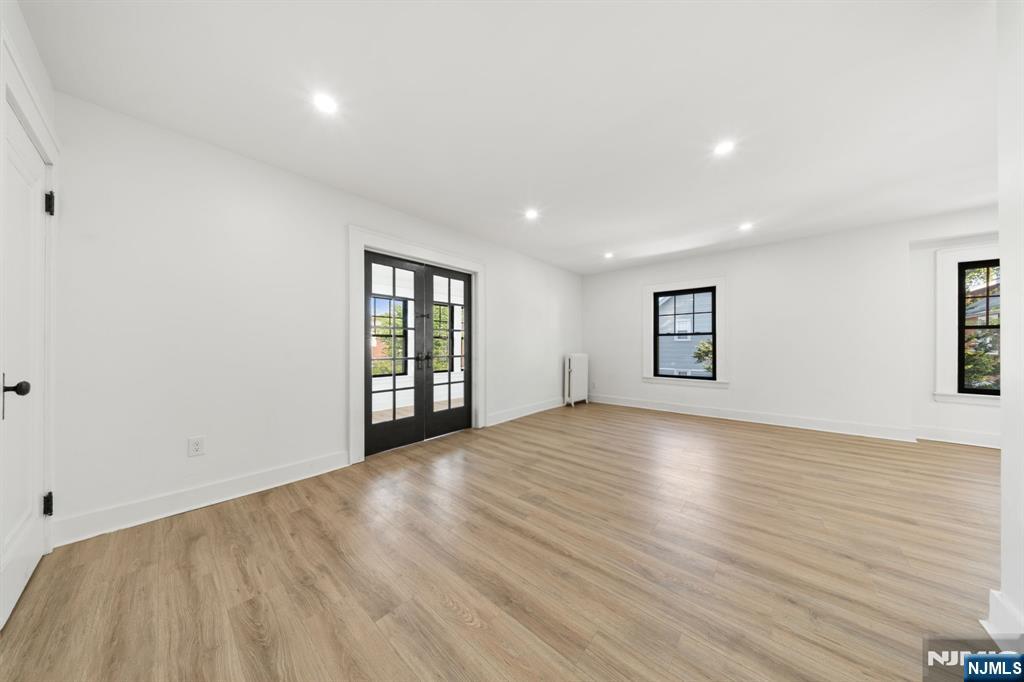 11 W Gouverneur Avenue 2 - Photo 4