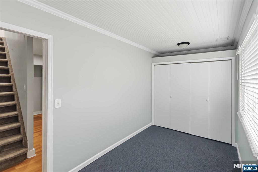 200 Evergreen Street - Photo 5